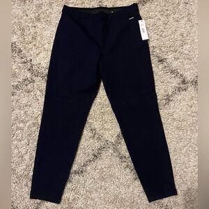 NWT Tahari dark blue (true navy) pants size L (T118)